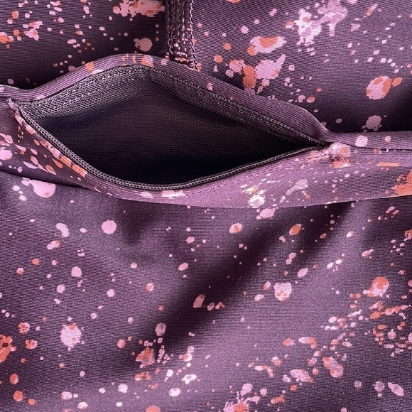 Athleta Ultimate Stash Pocket Splat Capri - Picture 5 of 8